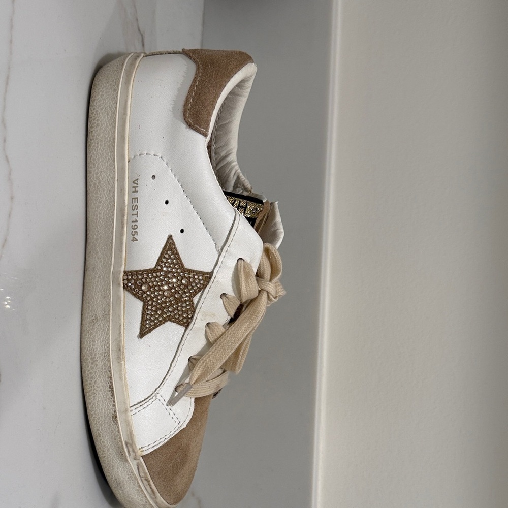 Vintage Havana White and Tan Star Sneakers for Kids